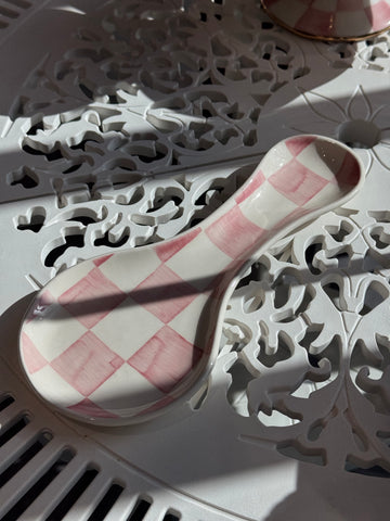 Pembe Dama Kaşıklık