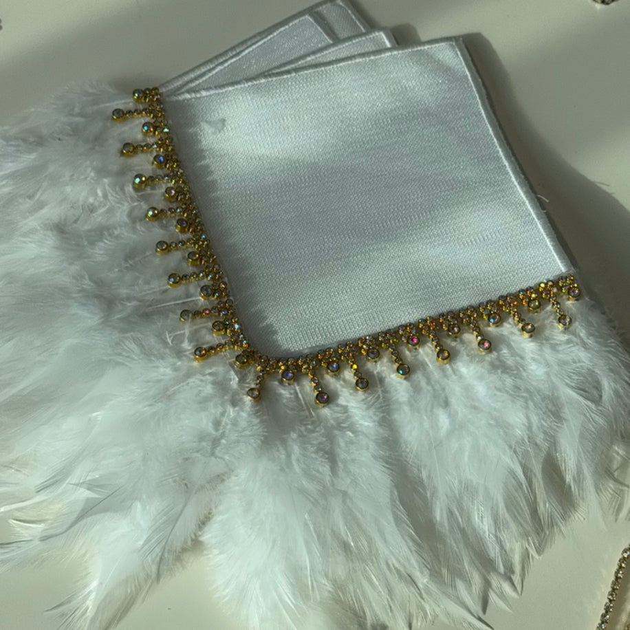 6'lı Tüylü Taşlı Beyaz Sunum Peçetesi