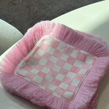 Pembe Püsküllü Dama Sunum Peçetesi