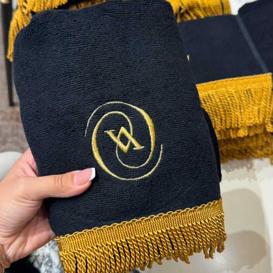 Vakko Model Siyah Gold Nakış Yüz Havlusu